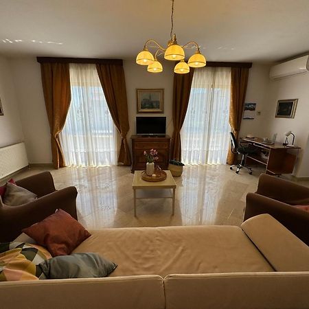 Apartman Ostrea *** Бале Екстериор снимка