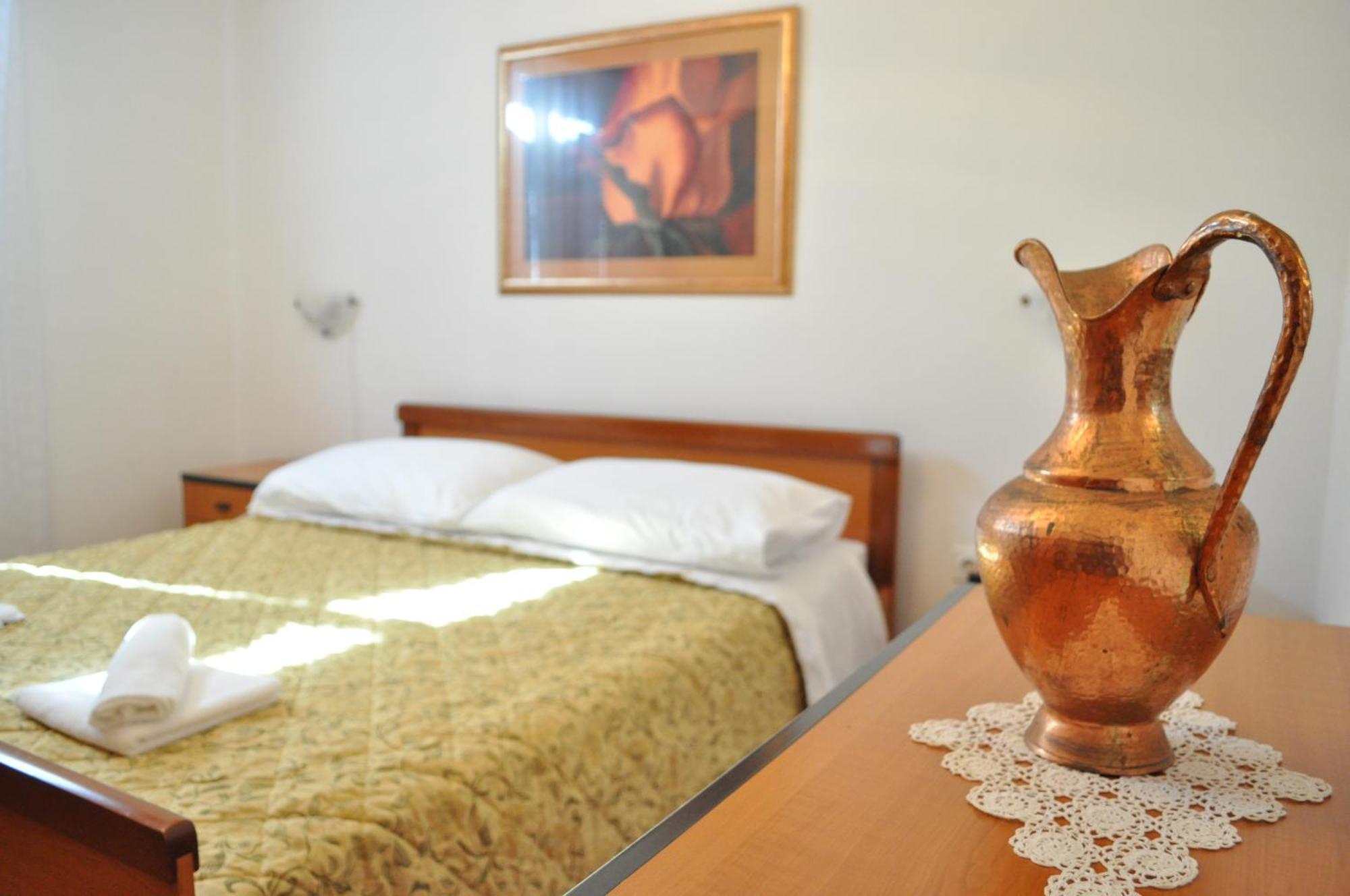 Apartman Ostrea *** Бале Екстериор снимка