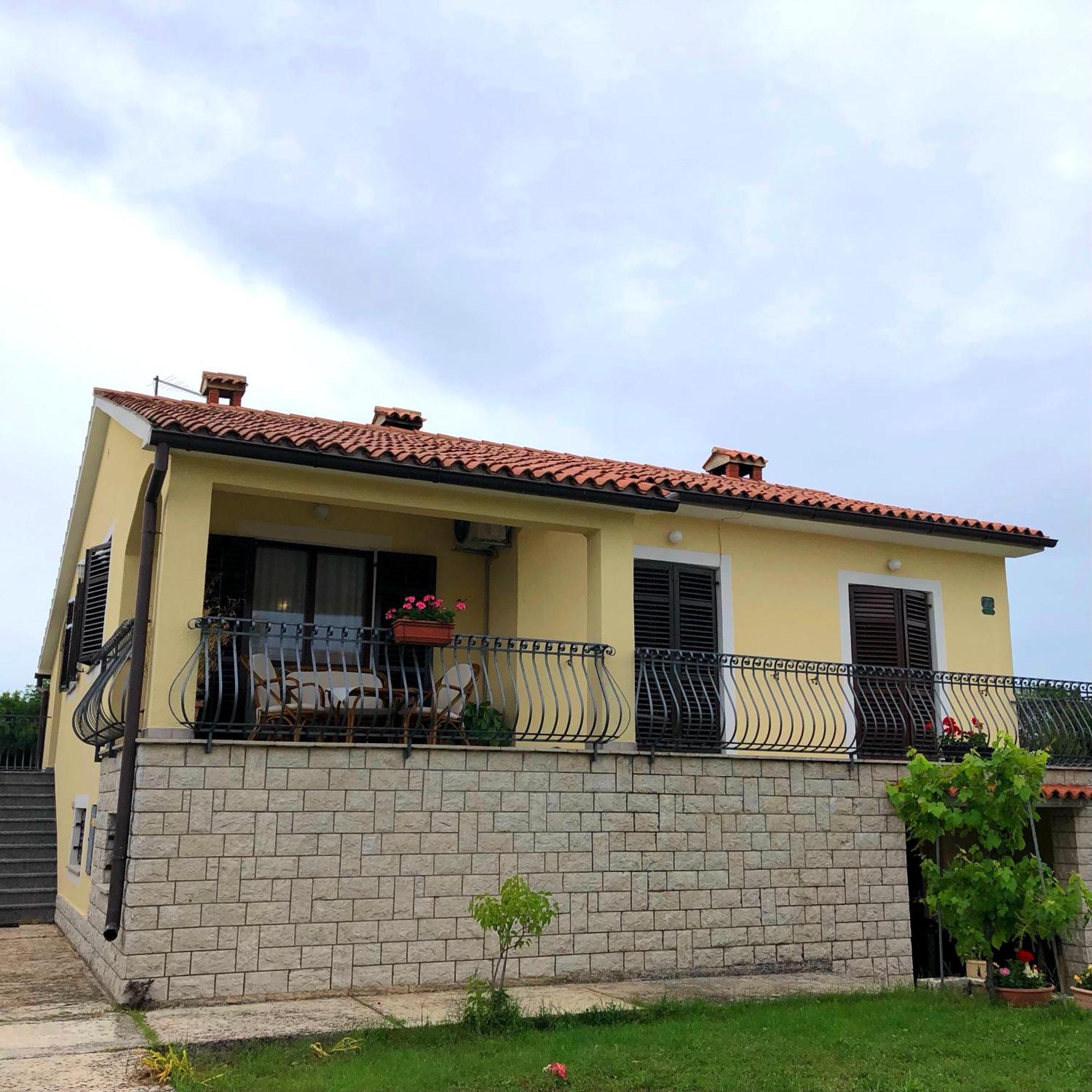 Apartman Ostrea *** Бале Екстериор снимка